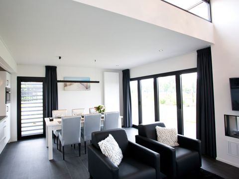 BUNGALOW 6 personnes - Cube Elite