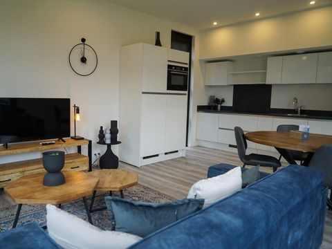 BUNGALOW 4 personnes - Cube Exclusif