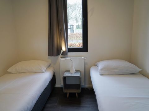 BUNGALOW 4 personnes - Cube Exclusif