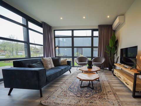 BUNGALOW 4 personnes - Cube Exclusif