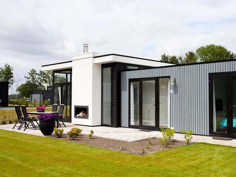 BUNGALOW 4 personnes - Cube Exclusif