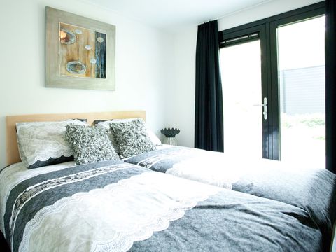 BUNGALOW 4 personnes - Cube Exclusif