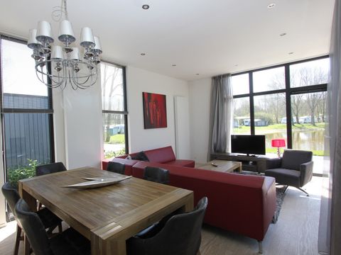 BUNGALOW 4 personnes - L-Cube