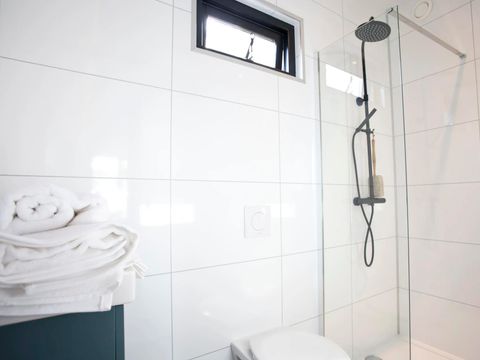BUNGALOW 4 personnes - Mode-L