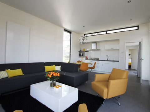 BUNGALOW 4 personnes - Cube Exclusif