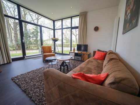 BUNGALOW 4 personnes - Cube Exclusif