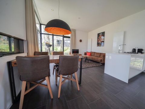 BUNGALOW 4 personnes - Cube Exclusif