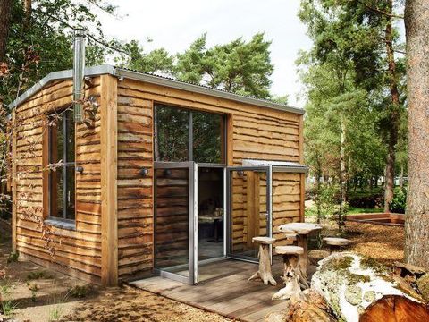 HÉBERGEMENT INSOLITE 4 personnes - Petite maison