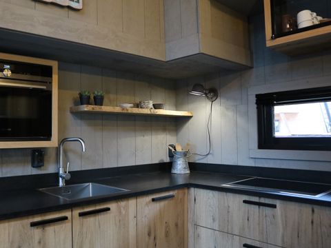 HÉBERGEMENT INSOLITE 4 personnes - Petite maison