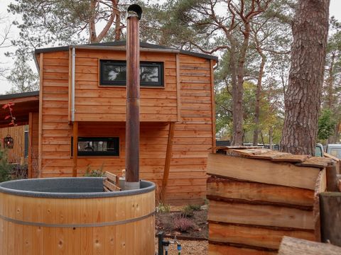 HÉBERGEMENT INSOLITE 4 personnes - Petite maison