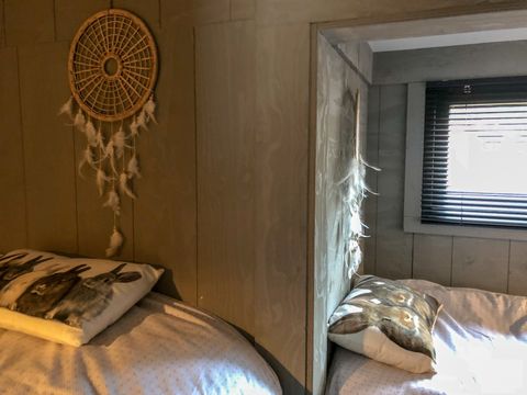 HÉBERGEMENT INSOLITE 4 personnes - Petite maison