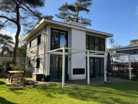 MAISON 8 personnes - Cube Magnifique MIVA 8