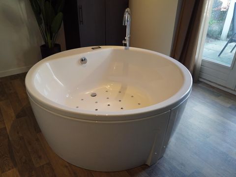 CHAMBRE 2 personnes - Chambre d'hôtel Comfort Room Deluxe