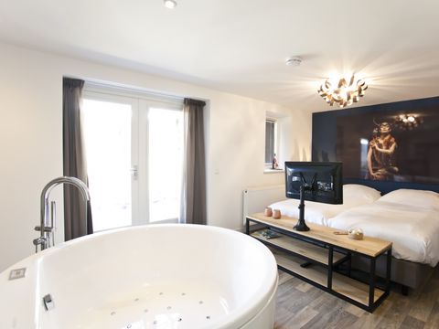CHAMBRE 2 personnes - Chambre d'hôtel Comfort Room Deluxe