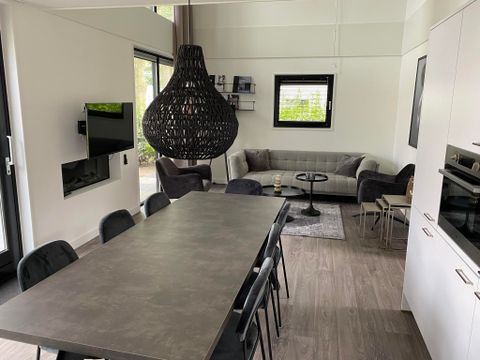 BUNGALOW 8 personnes - Cube Magnifique Plus