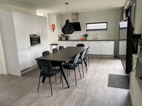 BUNGALOW 8 personnes - Cube Magnifique Plus
