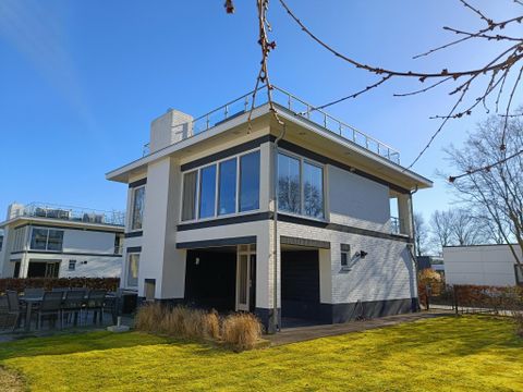 BUNGALOW 8 personnes - Cube Magnifique Plus