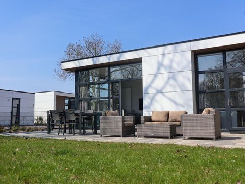 BUNGALOW 4 personnes - L-cube