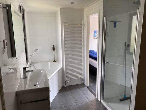 CHALET 2 personnes - Cube Waterfront Sauna 2