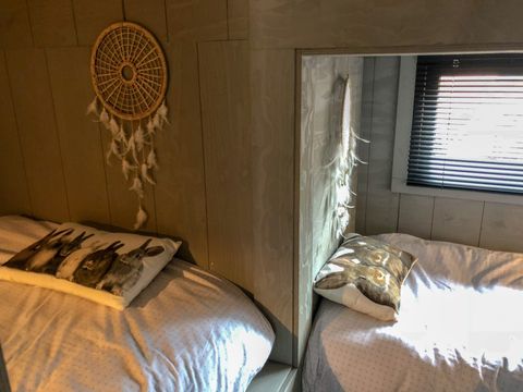 HÉBERGEMENT INSOLITE 4 personnes - Petite maison