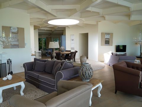 BUNGALOW 8 personnes - La Maison ronde