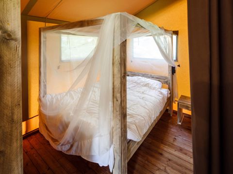 Tente en toile et en bois 7 personnes - Tente safari de Wold Lodge