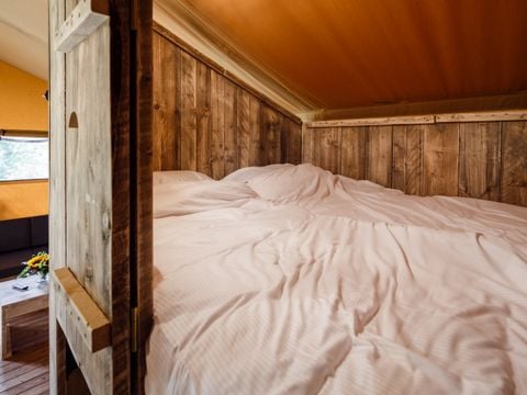 TENTE TOILE ET BOIS 7 personnes - Tente safari de Wold Lodge
