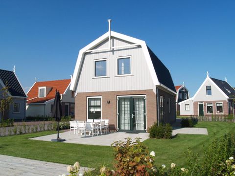 BUNGALOW 8 personnes - Tour de jeu