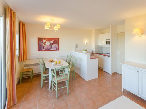 APPARTEMENT 5 personnes - 1 CHAMBRE - TERRASSE OU BALCON