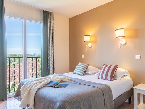 APPARTEMENT 8 personnes - 2 CHAMBRES + 1 COIN NUIT - BALCON