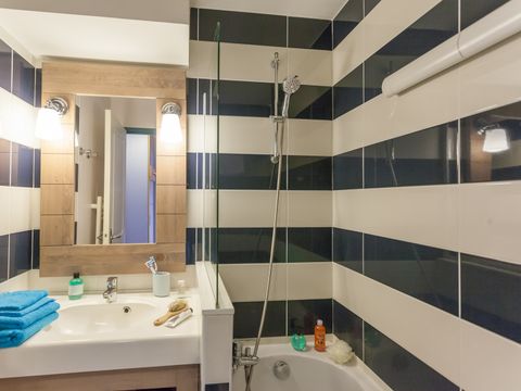 APPARTEMENT 4 personnes - 1 chambre - Terrasse ou balcon - Vue mer ouverte - Front de mer