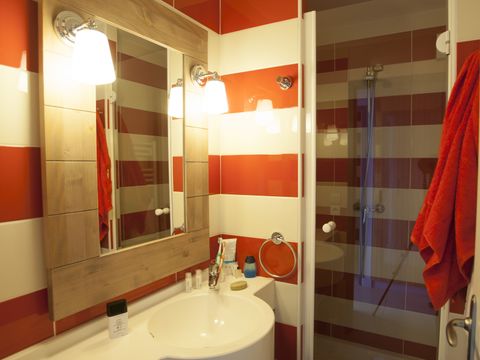 APPARTEMENT 6 personnes - 1 chambre + 1 alcôve - Terrasse ou balcon - Vue mer - Front de mer