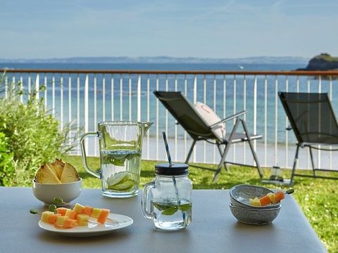 Appartement 4 personnes - 1 chambre - Terrasse ou balcon - Vue mer ouverte - Front de mer