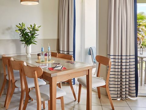 Appartement 6 personnes - 1 chambre - 1 alcôve - Terrasse ou balcon - Vue sur la mer