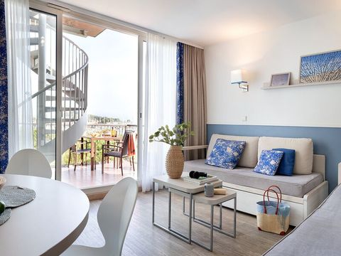 Appartement 6 personnes - - 1 chambre + 1 alcôve - Bain à remous - Terrasse - Climatisation - Vue sur le port