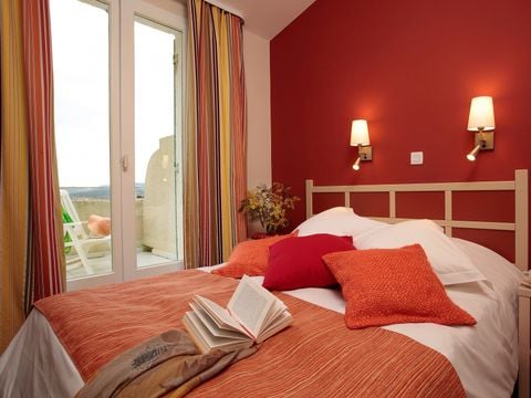 APPARTEMENT 6 personnes - 1 CHAMBRE + 1 COIN NUIT - TERRASSE OU BALCON