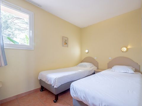 APPARTEMENT 6 personnes - 2 chambres - Terrasse - Rez-de-jardin