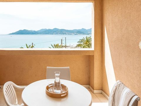 Studio 4 personnes - 1 coin nuit - Climatisation - Terrasse ou balcon - Vue mer