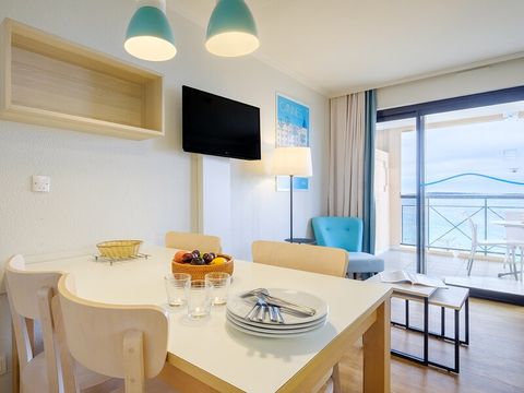 Studio 4 personnes - 1 coin nuit - Climatisation - Terrasse ou balcon - Vue mer