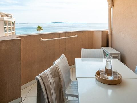 Appartement 6 personnes - 1 chambre + 1 coin nuit - Vue mer - Climatisation - Terrasse ou balcon