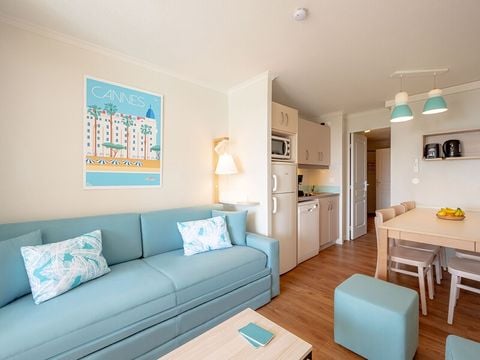 Appartement 6 personnes - 1 chambre + 1 coin nuit - Climatisation - Terrasse ou balcon