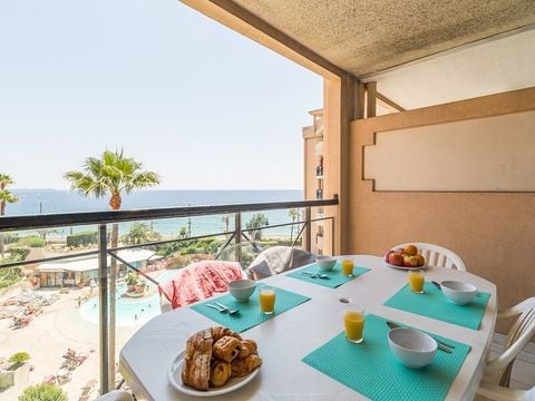 Appartement 7 personnes - 1 chambre + 1 coin nuit - Vue sur la mer - Terrasse ou balcon