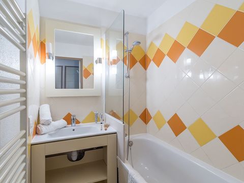 Appartement 7 personnes - 1 chambre + 1 coin nuit - Vue sur la mer - Terrasse ou balcon