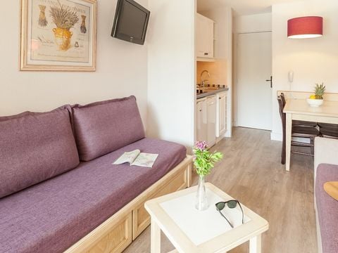 STUDIO 4 personnes - 1 coin nuit – Terrasse ou balcon – Vue jardin