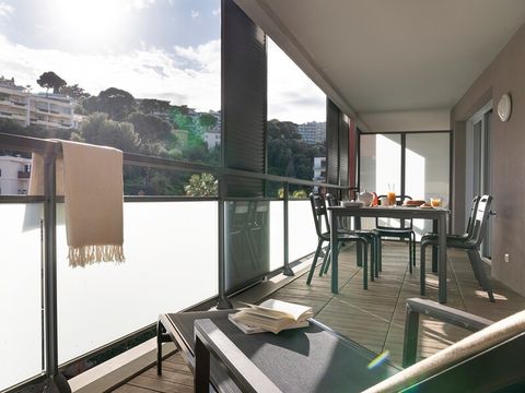 Appartement 6 personnes - 2 chambres à coucher - Balcon - Exposition sud - Climatisé - Rénové