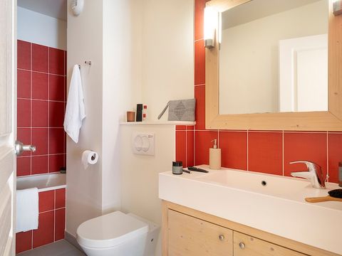 APPARTEMENT 6 personnes - 2 chambres à coucher - Balcon - Exposition sud - Climatisé - Rénové