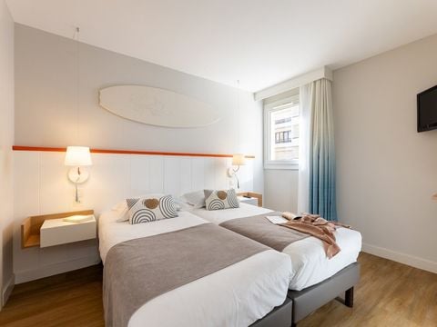 APPARTEMENT 6 personnes - - 1 chambre + 1 alcôve - Vue sur le jardin