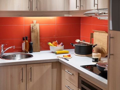 APPARTEMENT 6 personnes - - 1 chambre + 1 alcôve - Vue sur le jardin