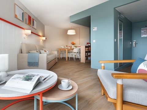 APPARTEMENT 6 personnes - - 1 chambre + 1 alcôve - Vue sur le jardin