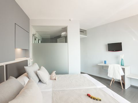 APPARTEMENT 2 personnes - Chambre standard climatisée